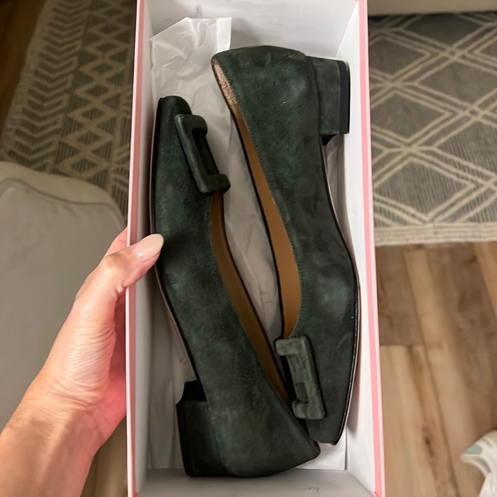 Ann Mashburn buckle shoe in jungle green size 35